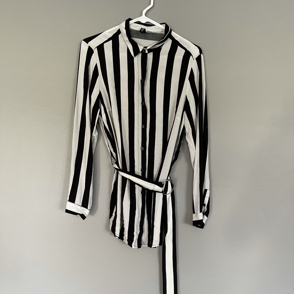 Black & White Striped Shirt /Long Shirt with Belt